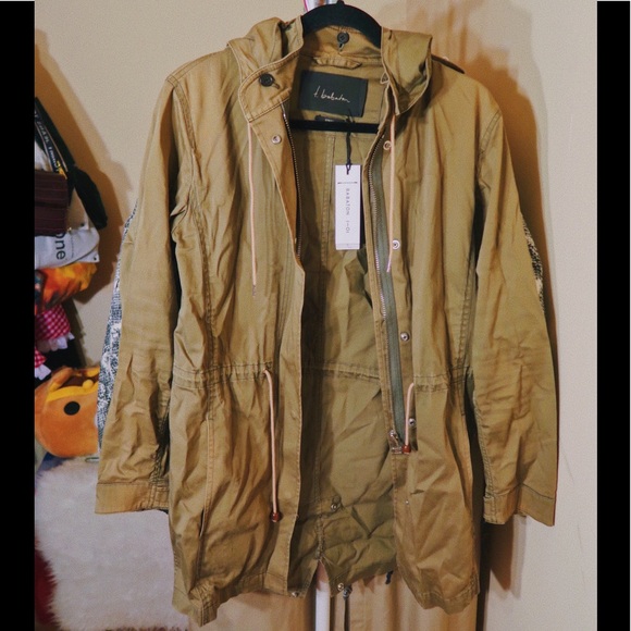 Babaton Utility Jacket - Picture 1 of 3